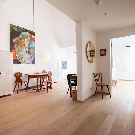 Boutiquehotel Zum Goldenen Hirschen Gmunden Dış mekan fotoğraf