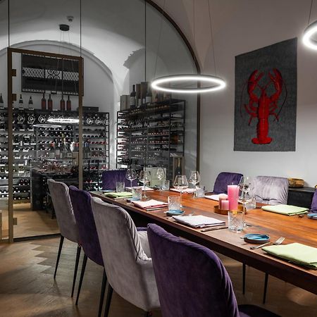 Boutiquehotel Zum Goldenen Hirschen Gmunden Dış mekan fotoğraf