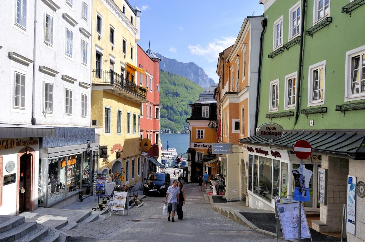 Boutiquehotel Zum Goldenen Hirschen Gmunden Dış mekan fotoğraf