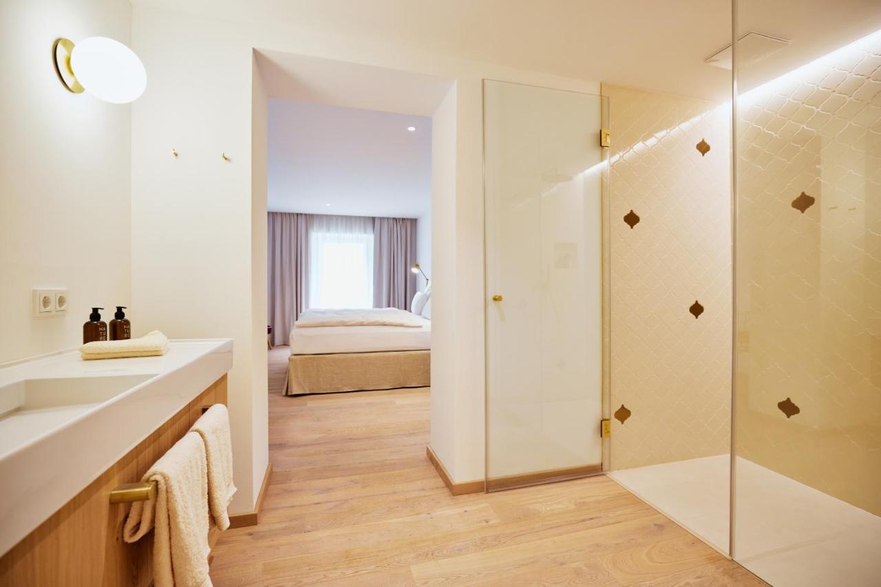 Boutiquehotel Zum Goldenen Hirschen Gmunden Dış mekan fotoğraf
