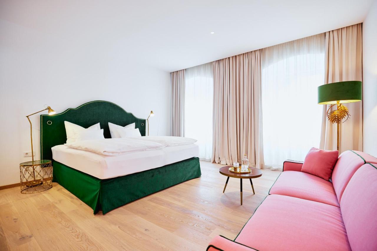 Boutiquehotel Zum Goldenen Hirschen Gmunden Dış mekan fotoğraf