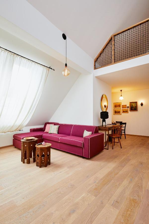 Boutiquehotel Zum Goldenen Hirschen Gmunden Dış mekan fotoğraf