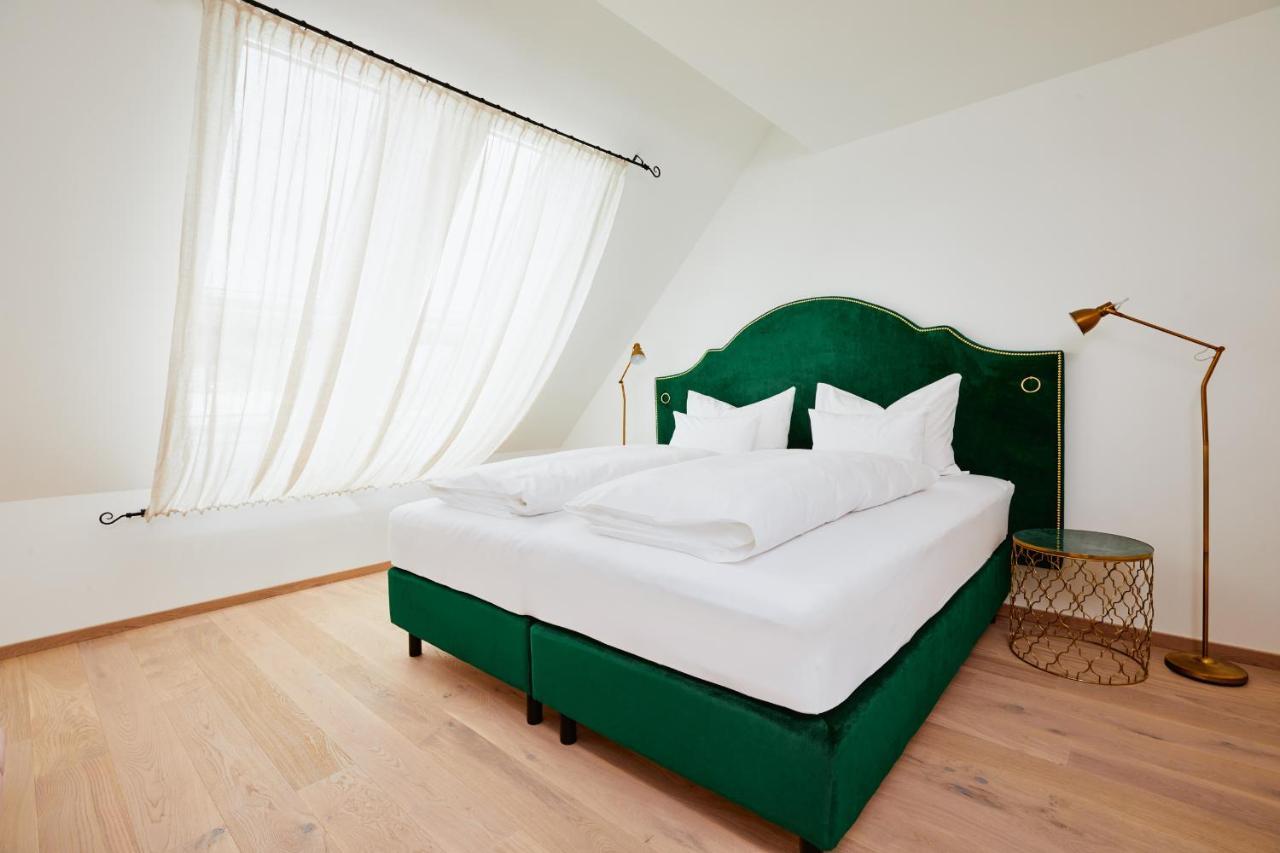 Boutiquehotel Zum Goldenen Hirschen Gmunden Dış mekan fotoğraf
