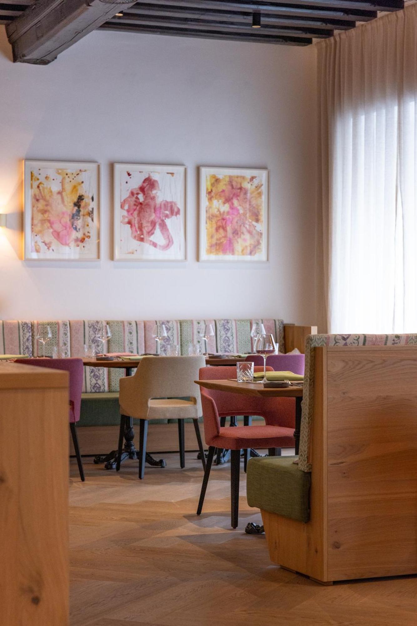 Boutiquehotel Zum Goldenen Hirschen Gmunden Dış mekan fotoğraf