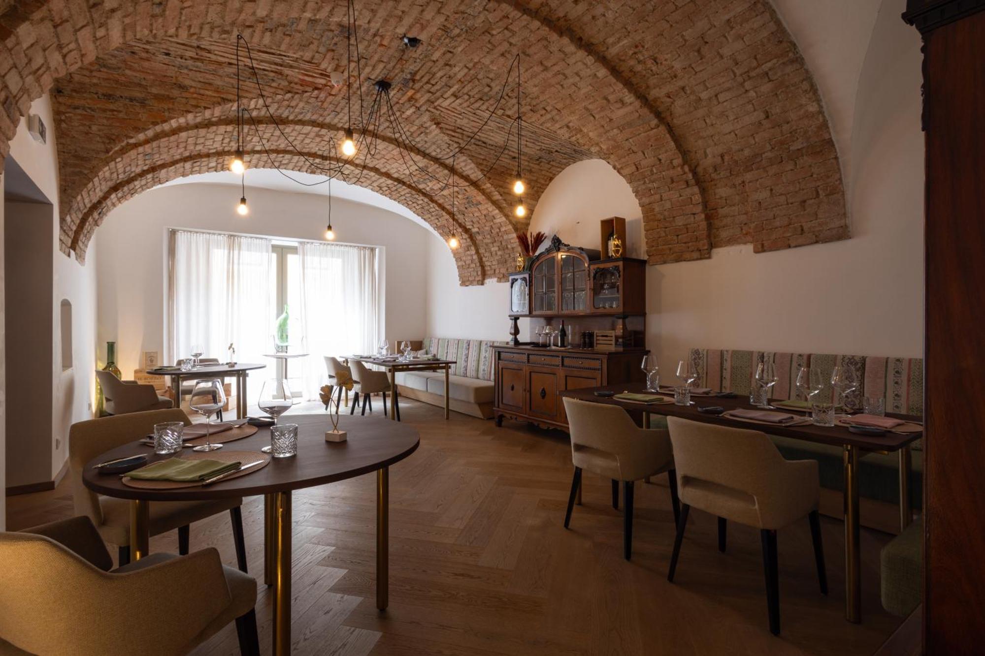 Boutiquehotel Zum Goldenen Hirschen Gmunden Dış mekan fotoğraf