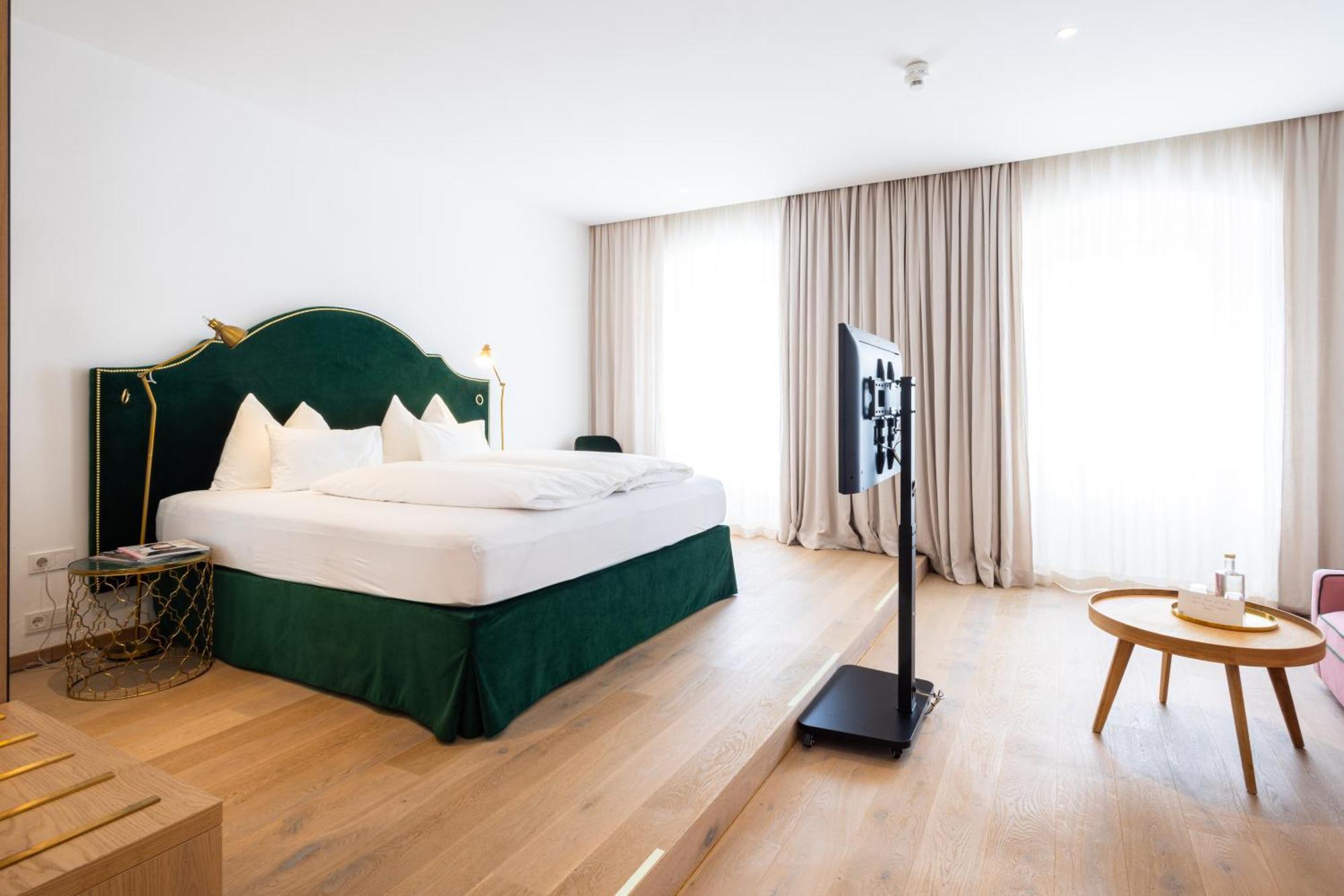 Boutiquehotel Zum Goldenen Hirschen Gmunden Dış mekan fotoğraf